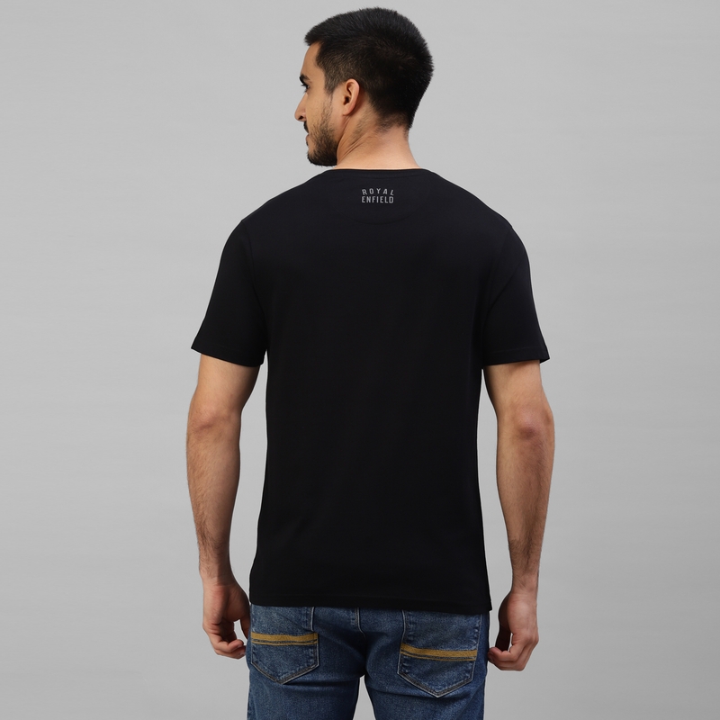 로얄  브랜드 패치 블랙 티셔츠-2